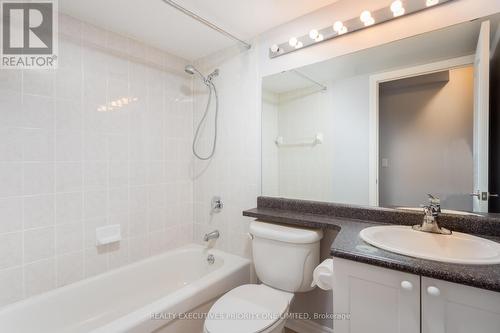 608 - 1030 Sheppard Avenue W, Toronto (Bathurst Manor), ON - Indoor Photo Showing Bathroom