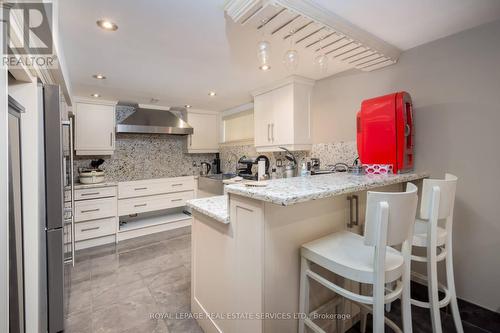 53 Findhorn Crescent, Vaughan (Maple), ON - Indoor Photo Showing Kitchen