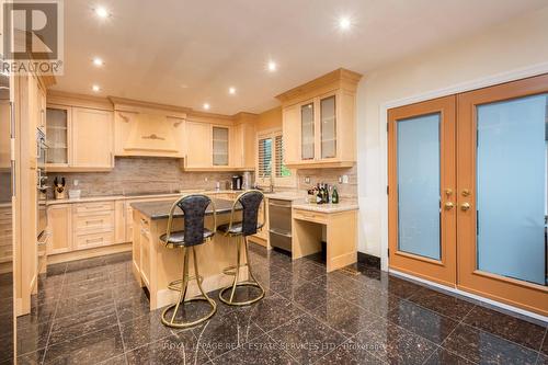 53 Findhorn Crescent, Vaughan (Maple), ON - Indoor Photo Showing Kitchen