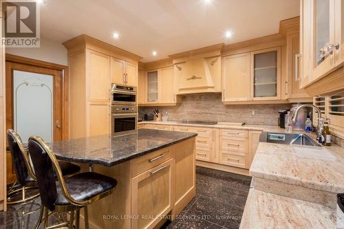 53 Findhorn Crescent, Vaughan (Maple), ON - Indoor Photo Showing Kitchen