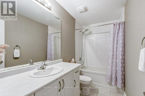 3 Farooq Boulevard, Vaughan (Vellore Village), ON - Indoor Photo Showing Bathroom