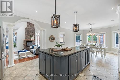 294 Sunset Beach Road, Richmond Hill (Oak Ridges Lake Wilcox), ON - Indoor Photo Showing Kitchen With Upgraded Kitchen