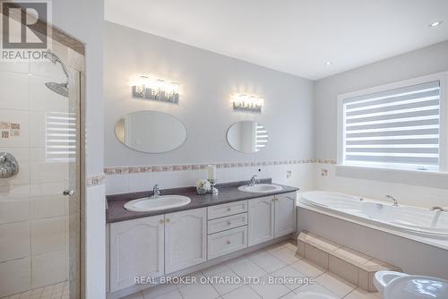 294 Sunset Beach Road, Richmond Hill (Oak Ridges Lake Wilcox), ON - Indoor Photo Showing Bathroom