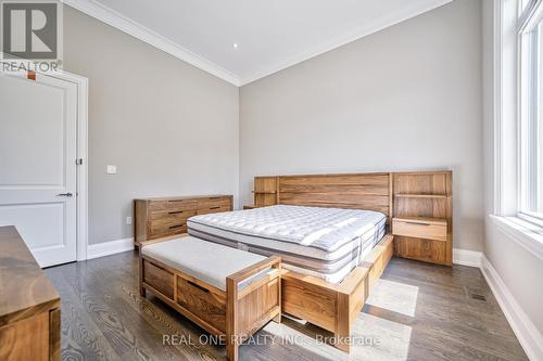 170 Ward Avenue, East Gwillimbury (Sharon), ON - Indoor Photo Showing Bedroom