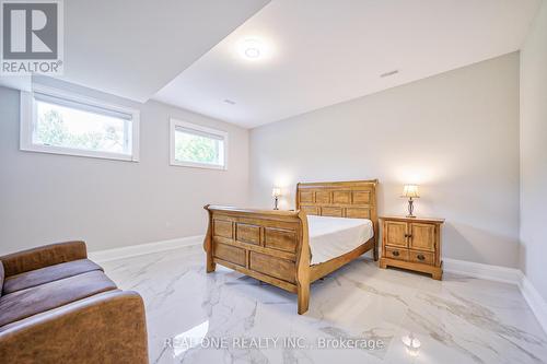 170 Ward Avenue, East Gwillimbury (Sharon), ON - Indoor Photo Showing Bedroom