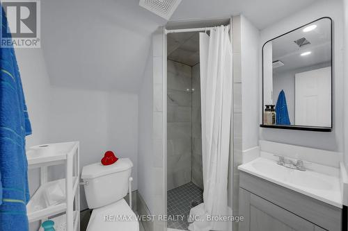 759 Essa Road, Barrie (Holly), ON - Indoor Photo Showing Bathroom