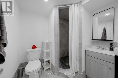 759 Essa Road, Barrie (Holly), ON - Indoor Photo Showing Bathroom