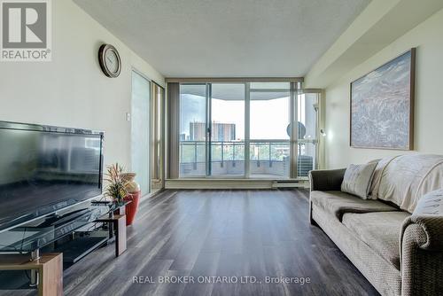 608 - 4727 Sheppard Avenue E, Toronto (Agincourt South-Malvern West), ON - Indoor Photo Showing Living Room