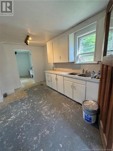 1075 Mclaughlin Drive, Moncton, NB - Indoor Photo Showing Kitchen