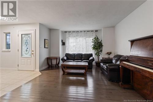 180 Rennick Road, Moncton, NB - Indoor Photo Showing Living Room