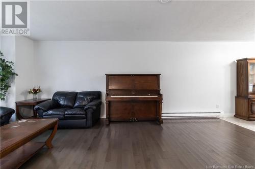 180 Rennick Road, Moncton, NB - Indoor Photo Showing Living Room