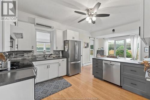 109 Gore, Amherstburg, ON - Indoor Photo Showing Kitchen With Stainless Steel Kitchen With Double Sink With Upgraded Kitchen