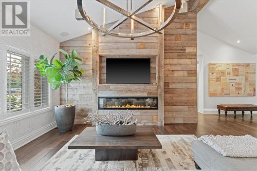 540 Kennedy Drive West, Windsor, ON - Indoor Photo Showing Living Room With Fireplace