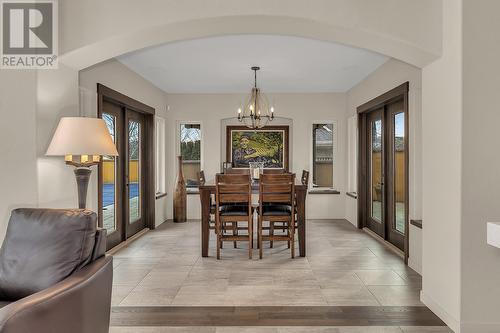 127 Skyland Drive, Kelowna, BC - Indoor Photo Showing Dining Room