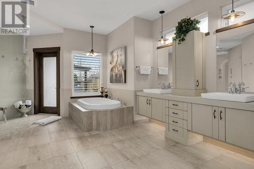 127 Skyland Drive, Kelowna, BC - Indoor Photo Showing Bathroom