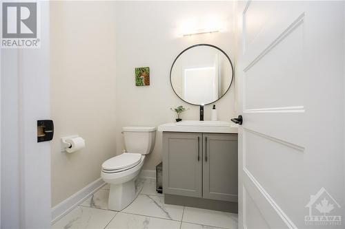 204 Sunset Crescent, Russell, ON - Indoor Photo Showing Bathroom