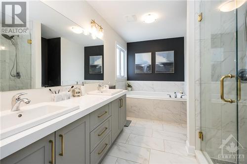 204 Sunset Crescent, Russell, ON - Indoor Photo Showing Bathroom