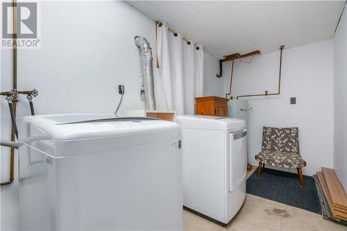 3101 Poirier Avenue, Cornwall, ON - Indoor Photo Showing Laundry Room