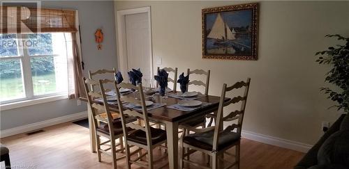 182 Emerald Drive, Southampton, ON - Indoor Photo Showing Dining Room