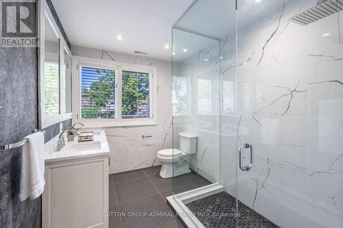 216 Glencairn Avenue, Toronto (Lawrence Park South), ON - Indoor Photo Showing Bathroom