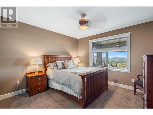 1014 Hewetson Avenue, Kelowna, BC - Indoor Photo Showing Bedroom