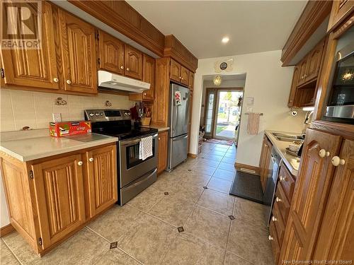 475 Carter, Bathurst, NB - Indoor Photo Showing Kitchen