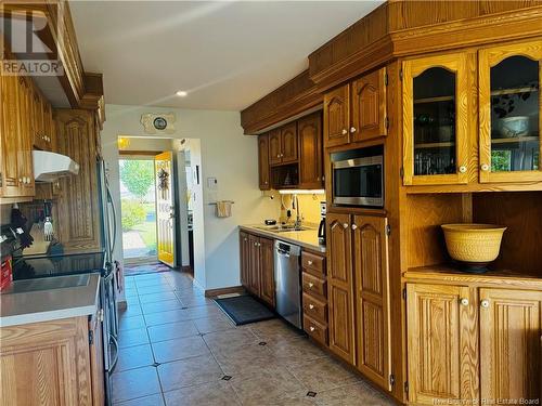 475 Carter, Bathurst, NB - Indoor Photo Showing Kitchen