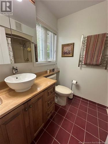 475 Carter, Bathurst, NB - Indoor Photo Showing Bathroom