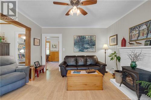 458 Ledge Road, Crocker Hill, NB - Indoor Photo Showing Living Room