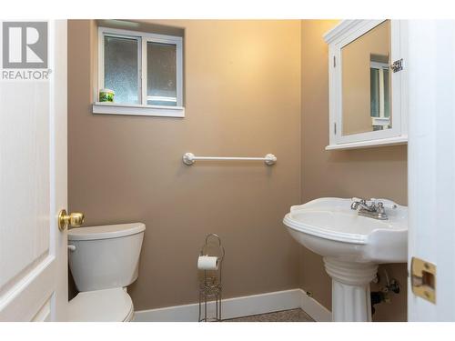 6383 Postill Lake Road Lot# Lot 2, Kelowna, BC - Indoor Photo Showing Bathroom