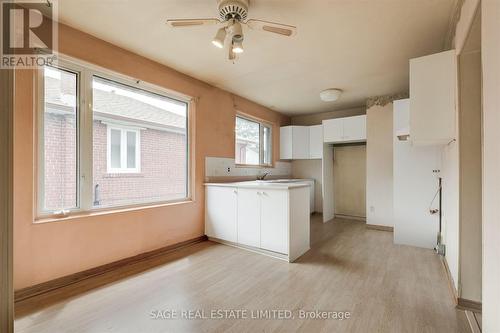 78 Barrymore Road, Toronto (Bendale), ON - Indoor Photo Showing Kitchen