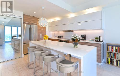 3101 - 181 Wynford Drive, Toronto (Banbury-Don Mills), ON - Indoor Photo Showing Kitchen With Upgraded Kitchen