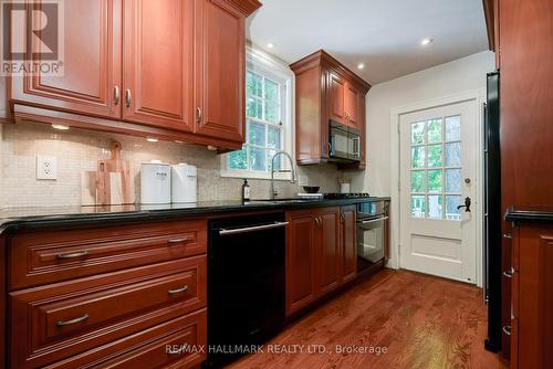 738 O'Connor Drive, Toronto (East York), ON - Indoor Photo Showing Kitchen