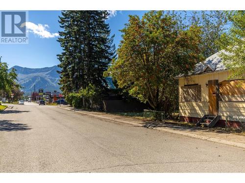 1321 7Th  Avenue, Fernie, BC 