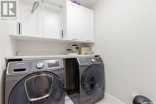 351 Fast Court, Saskatoon, SK - Indoor Photo Showing Laundry Room