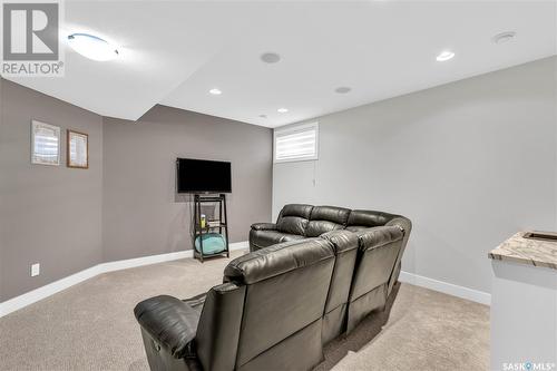 351 Fast Court, Saskatoon, SK - Indoor