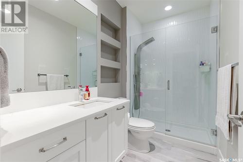 351 Fast Court, Saskatoon, SK - Indoor Photo Showing Bathroom