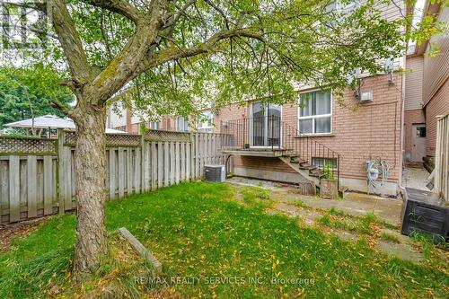 98 - 200 Cresthaven Road, Brampton (Snelgrove), ON - Outdoor