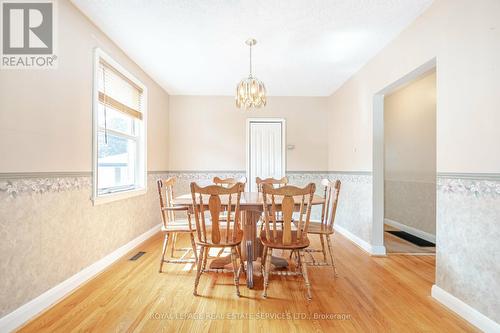 44 Maple Avenue N, Mississauga, ON - Indoor Photo Showing Dining Room