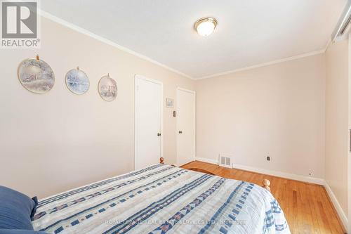 44 Maple Avenue N, Mississauga, ON - Indoor Photo Showing Bedroom