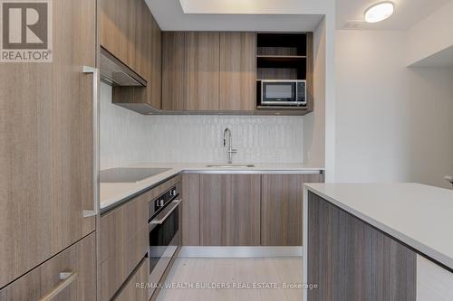 123 - 3020 Trailside Drive, Oakville, ON - Indoor Photo Showing Kitchen