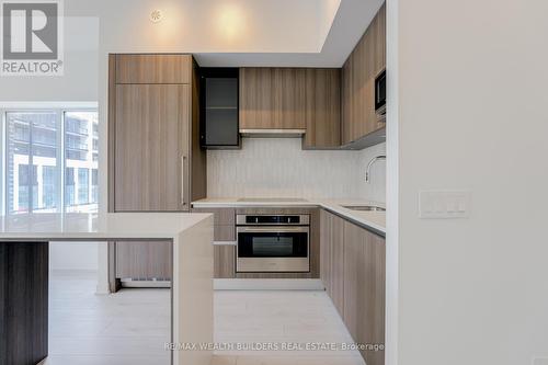 123 - 3020 Trailside Drive, Oakville, ON - Indoor Photo Showing Kitchen