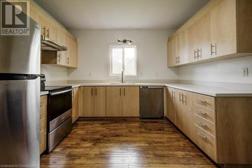 6998 St. Patrick Street, Dublin, ON - Indoor Photo Showing Kitchen