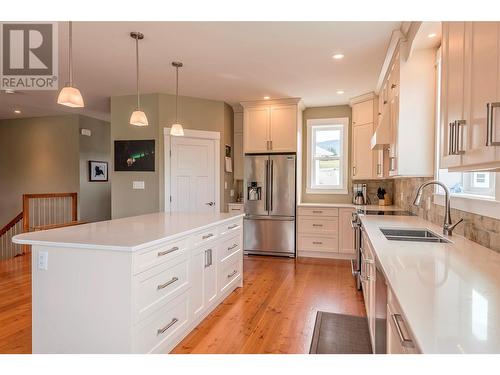 4230 20 Street Ne, Salmon Arm, BC - Indoor Photo Showing Kitchen With Double Sink With Upgraded Kitchen