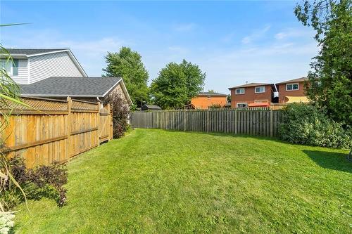 Fenced Side Yard - 734 Dunn Avenue, Hamilton, ON - Outdoor