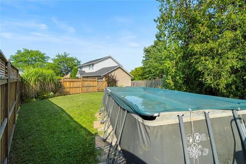 Fenced side yard - 734 Dunn Avenue, Hamilton, ON - Outdoor With Backyard