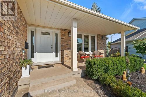 4045 Fieldstone Avenue, Niagara Falls, ON - Outdoor With Deck Patio Veranda