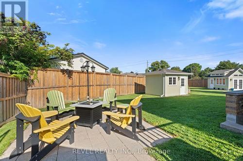 4045 Fieldstone Avenue, Niagara Falls, ON - Outdoor With Deck Patio Veranda With Backyard