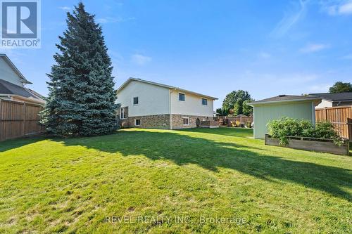 4045 Fieldstone Avenue, Niagara Falls, ON - Outdoor With Backyard With Exterior