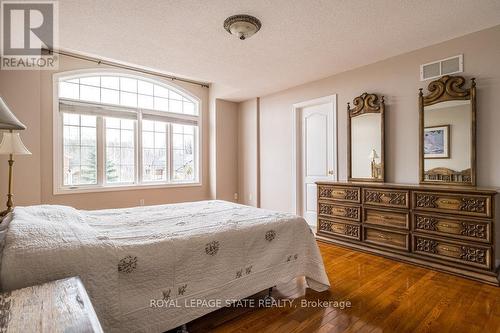 522 Stonehenge Drive, Hamilton (Ancaster), ON - Indoor Photo Showing Bedroom